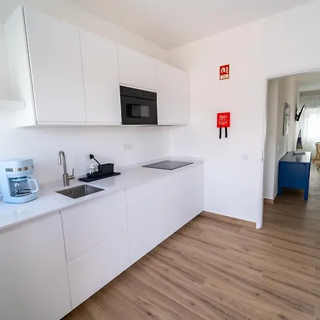 Apartment Brisa Do Mar - - T1 With Garden & Ac Near The Sea, Lagos
