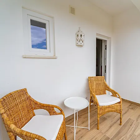 Apartment Brisa Do Mar - - T1 With Garden & Ac Near The Sea,