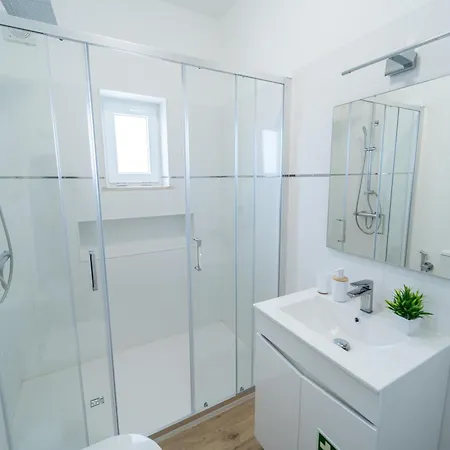 Apartment Brisa Do Mar - - T1 With Garden & Ac Near The Sea,